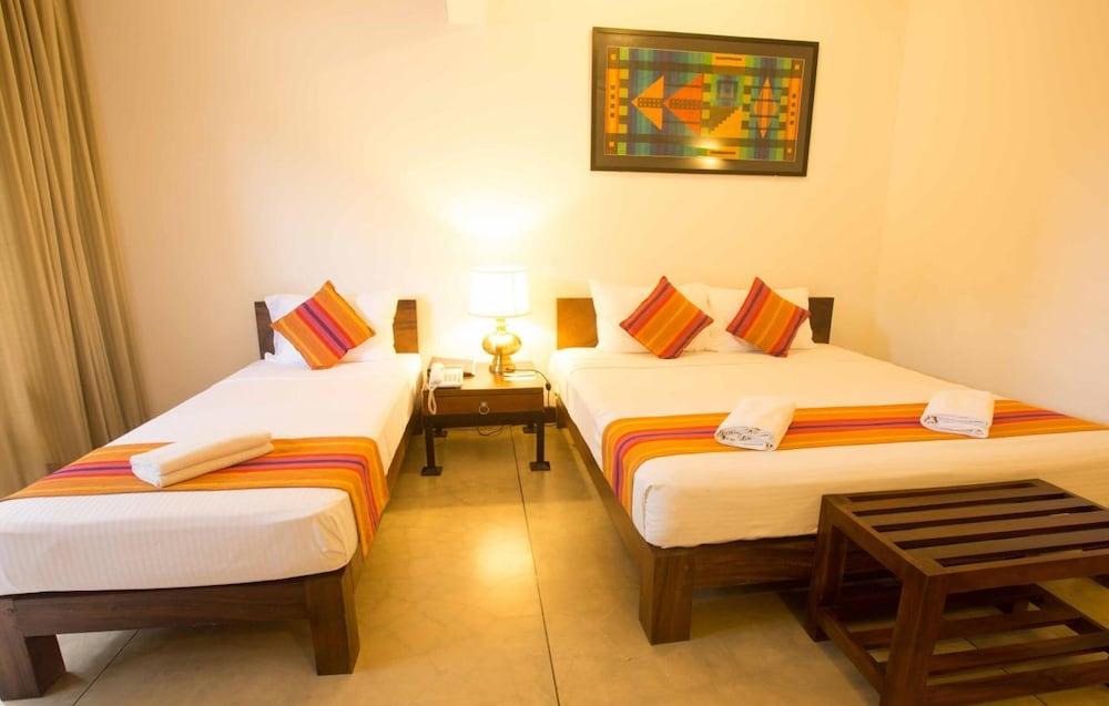 Jaffna Heritage Hotel Экстерьер фото